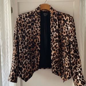 Bebe Leopard Cropped Blazer lightweight with 3/4 sleeves size M